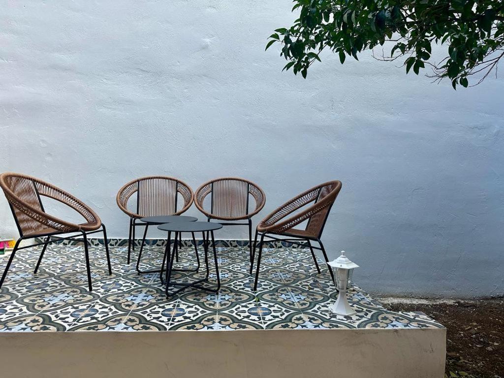 The Blue House Athens Aparthotel ภายนอก รูปภาพ