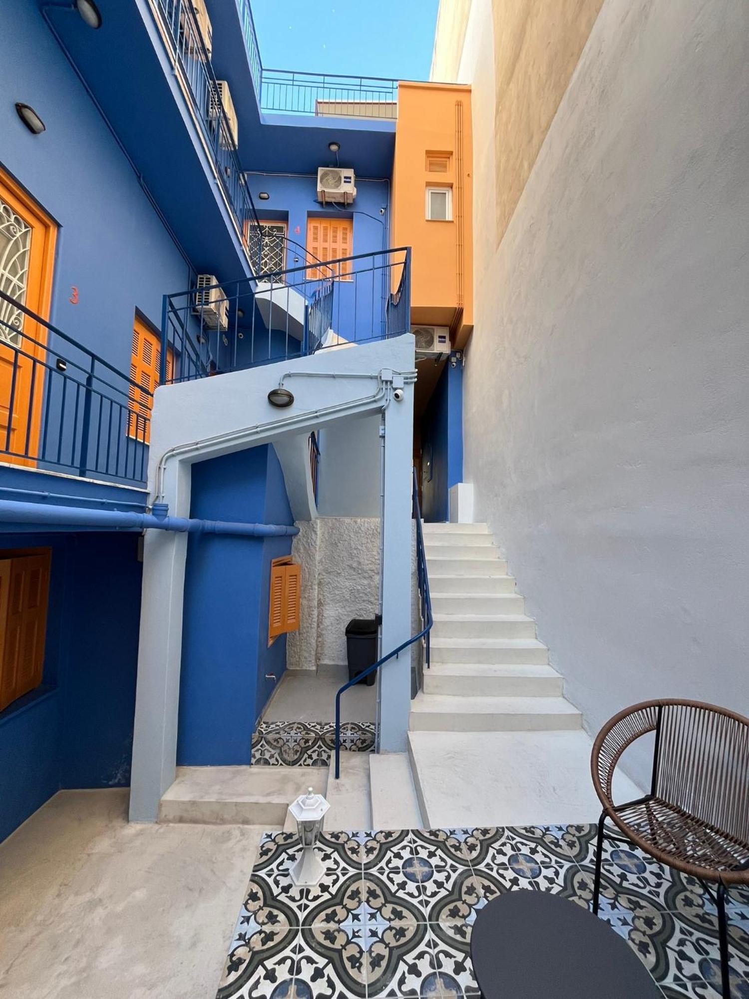 The Blue House Athens Aparthotel ภายนอก รูปภาพ