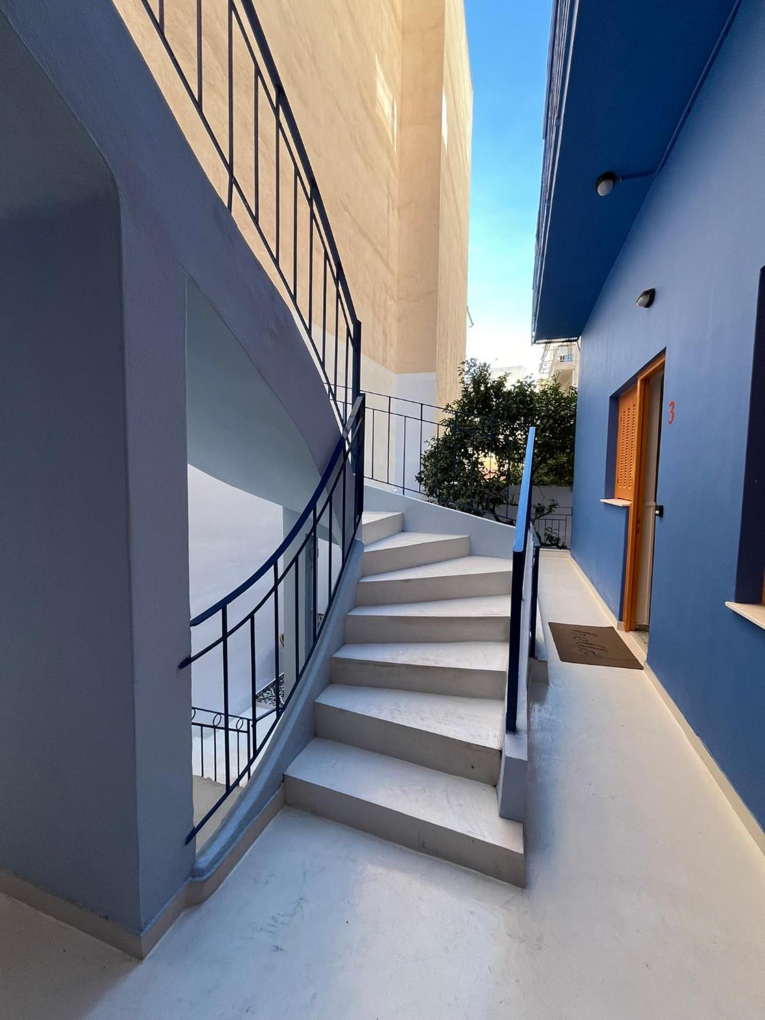 The Blue House Athens Aparthotel ภายนอก รูปภาพ
