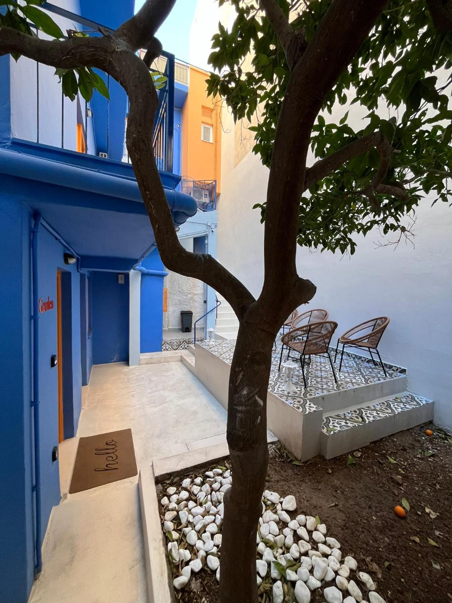The Blue House Athens Aparthotel ภายนอก รูปภาพ