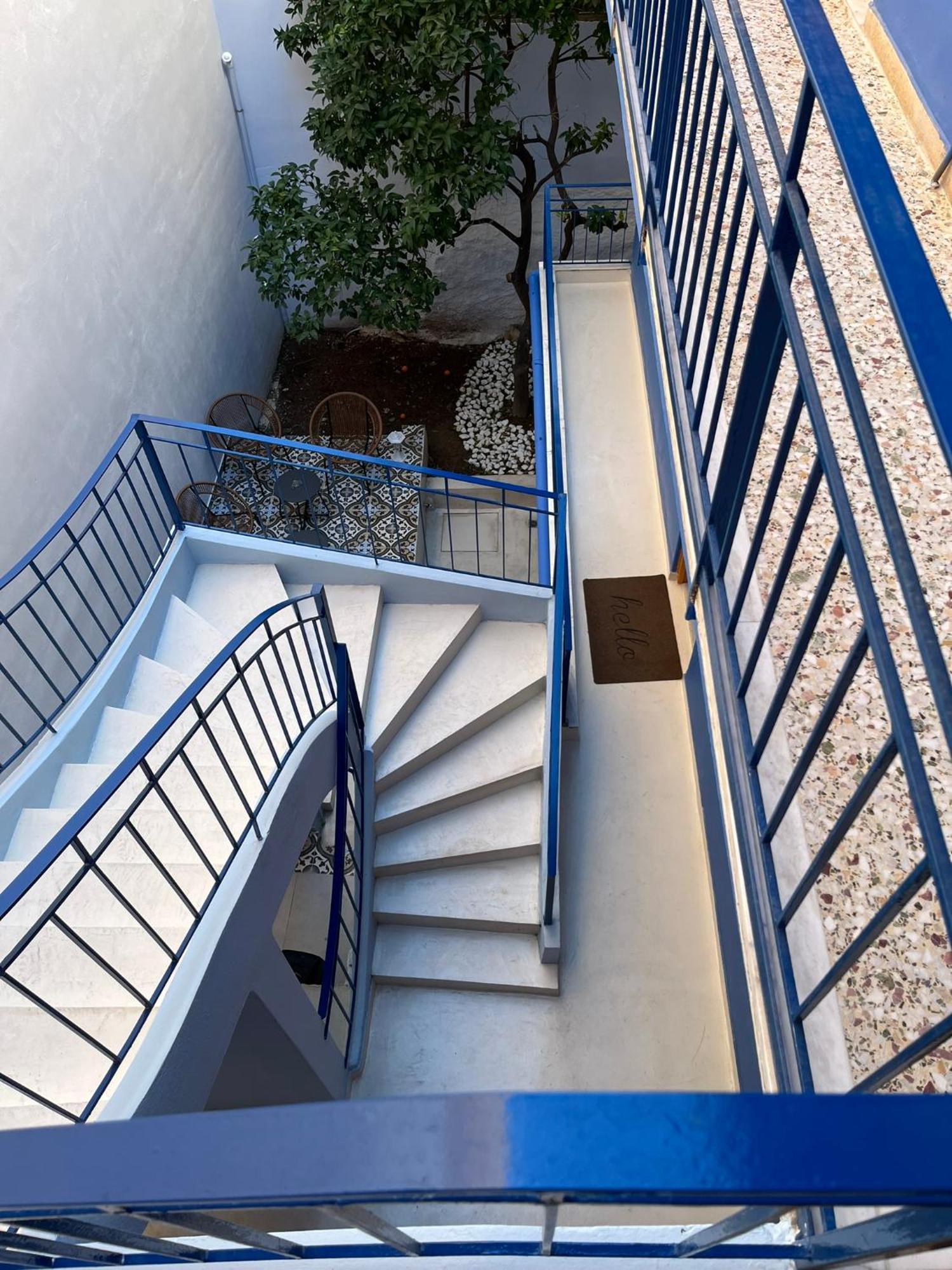 The Blue House Athens Aparthotel ภายนอก รูปภาพ